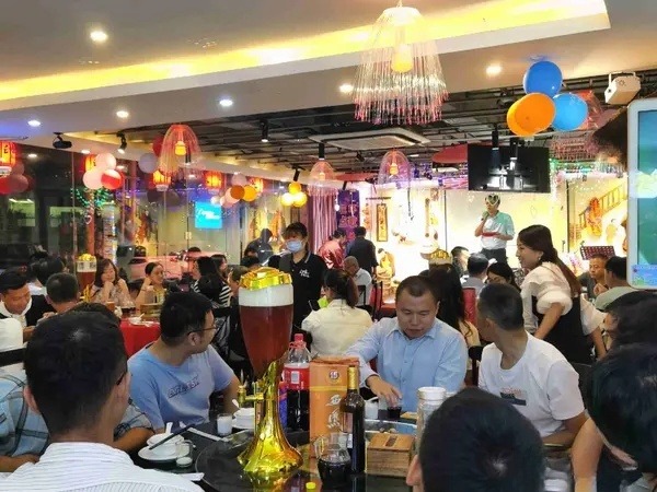 临主路8年老店流量入口商圈中心城南店铺转让或招合伙人业绩可观，大照/集体照_图27